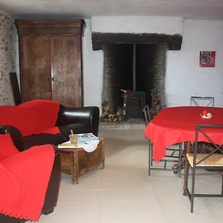 Le Relais De Chantecor Bed & Breakfast 3*