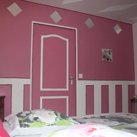 Le Relais De Chantecor Bed & Breakfast 3*