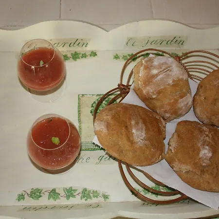 Le Relais De Chantecor Bed & Breakfast