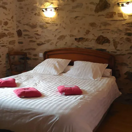 Le Relais De Chantecor Bed & Breakfast 3*