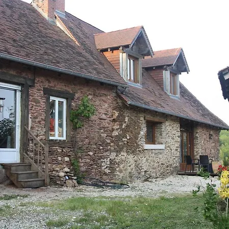 Couette-café Le Relais De Chantecor 3*