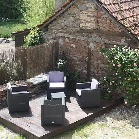 Le Relais De Chantecor Bed & Breakfast La Coquille