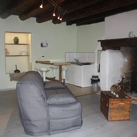 ベッド・アンド・ブレックファスト Le Relais De Chantecor La Coquille