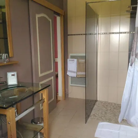 ベッド・アンド・ブレックファスト Le Relais De Chantecor La Coquille