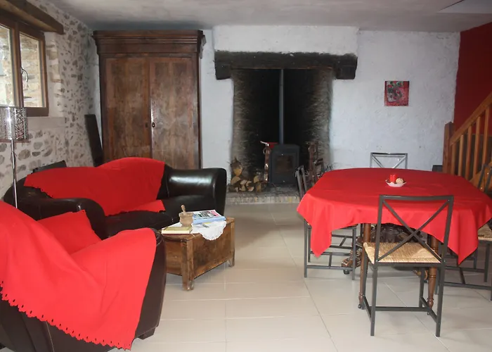 Le Relais De Chantecor Oda ve Kahvaltı 3*