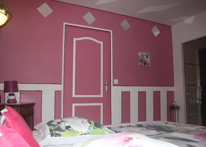 Le Relais De Chantecor Oda ve Kahvaltı 3*