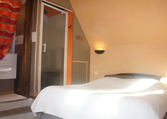 Le Relais De Chantecor 3*