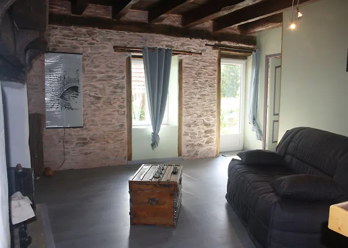 Le Relais De Chantecor Oda ve Kahvaltı 3*