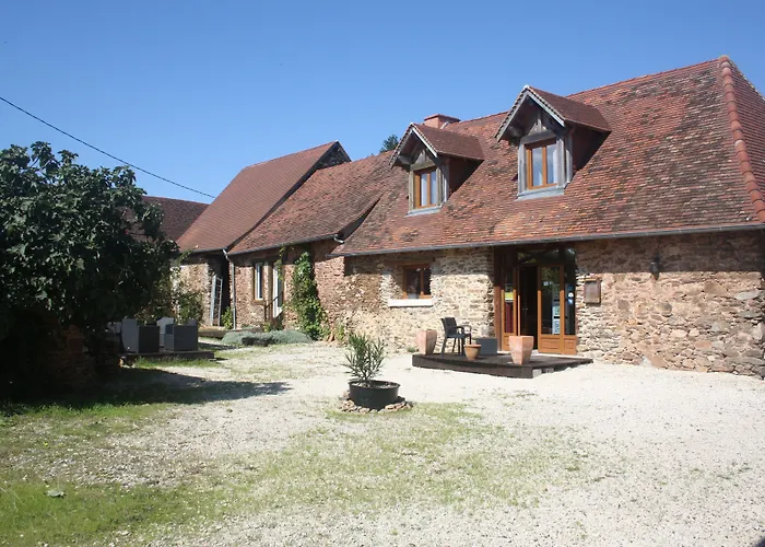 Le Relais De Chantecor Oda ve Kahvaltı 3*