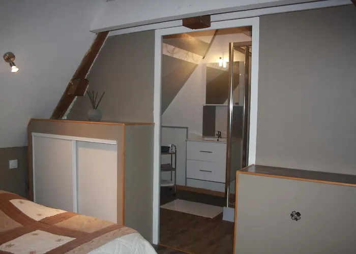 Le Relais De Chantecor Oda ve Kahvaltı 3*